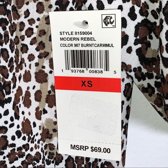 NWT 1 State 1/2 sleeve animal print twist top size XS - Picture 5 of 7